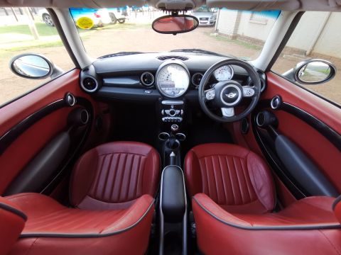 MINI - Cooper 1.6i