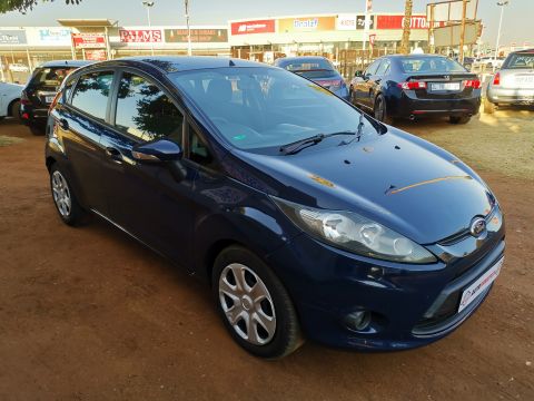 Ford - Fiesta 1.6i 