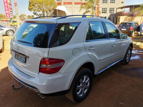 Mercedes-Benz - ML350 4MATIC 