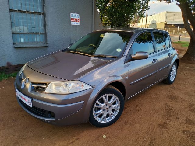 Renault - Megane 1.6i 