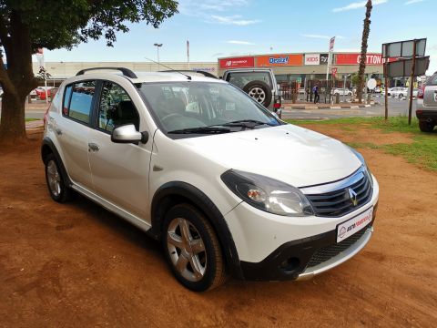 Renault - Sandero Stepway 1.6i