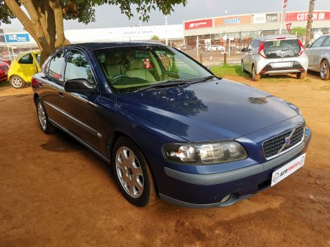 Volvo - S60 T5 Auto 