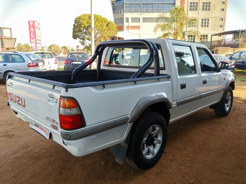 Isuzu - KB280DT LX