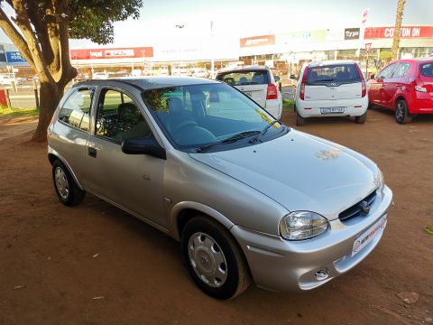 Opel - Corsa Lite Plus 