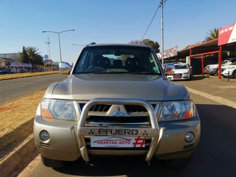 Mitsubishi - Pajero 3.2DiD GLS