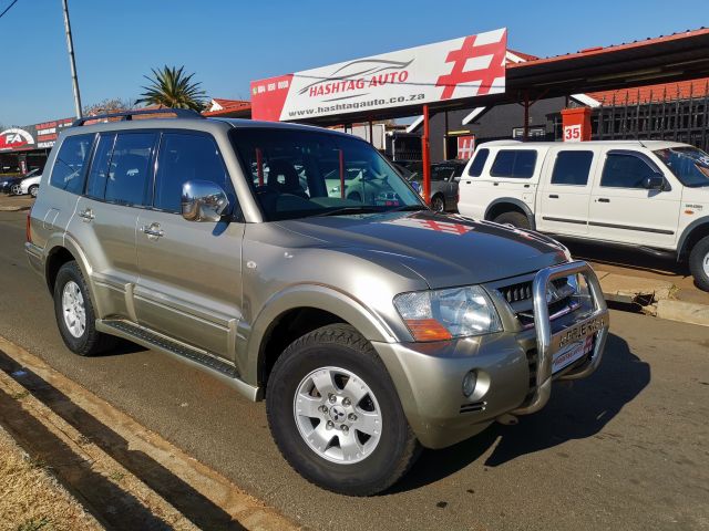 Mitsubishi - Pajero 3.2DiD GLS