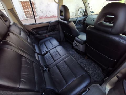 Mitsubishi - Pajero 3.2DiD GLS