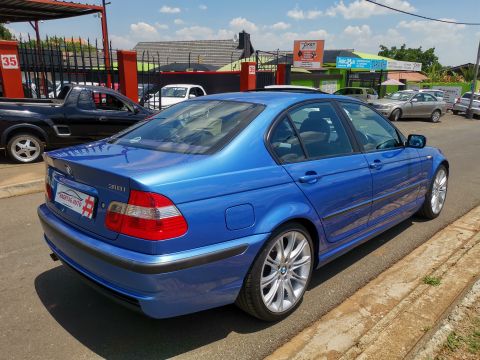 BMW - 318i Sports Pack Individual Special Edition