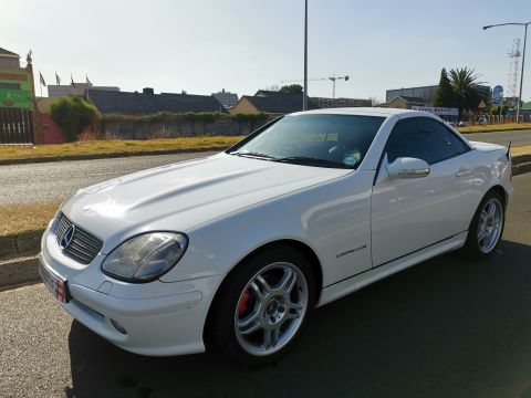 Mercedes-Benz - SLK 200 Kompressor AMG