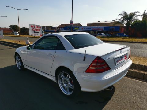 Mercedes-Benz - SLK 200 Kompressor AMG