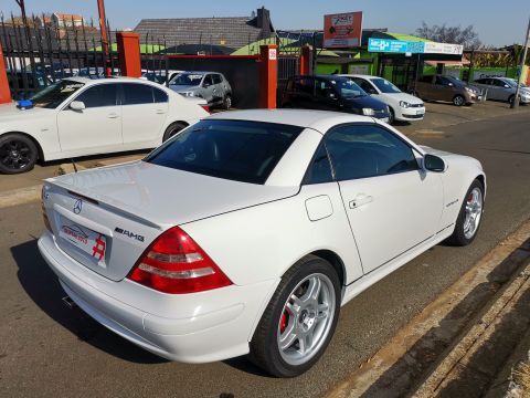 Mercedes-Benz - SLK 200 Kompressor AMG