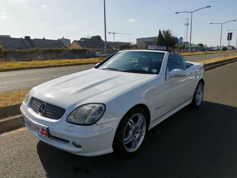 Mercedes-Benz - SLK 200 Kompressor AMG