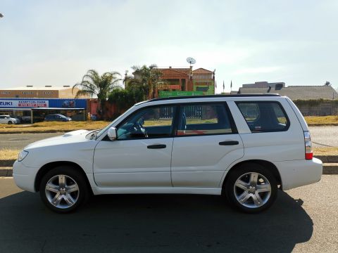 Subaru - Forester 2.5XT