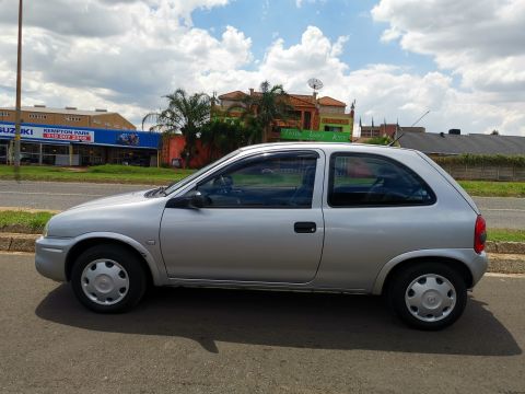 Opel - Corsa Lite Plus 