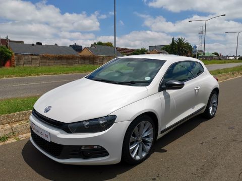 Volkswagen - Scirocco 2.0TSi DSG