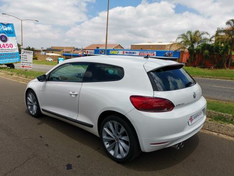 Volkswagen - Scirocco 2.0TSi DSG