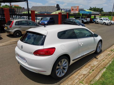 Volkswagen - Scirocco 2.0TSi DSG