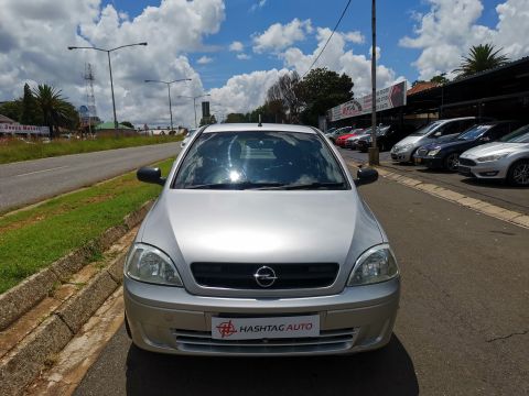 Opel - Corsa Gamma 1.7DTi