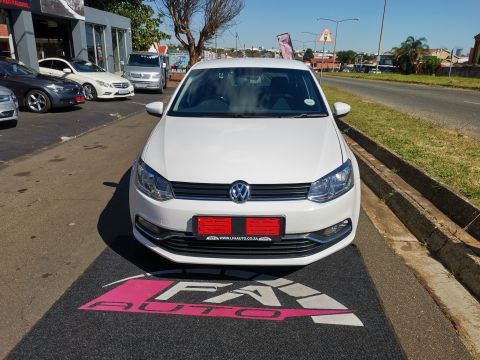 Volkswagen - Polo 1.2 TSI Comfortline