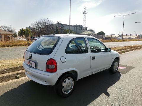 Opel - Corsa Lite