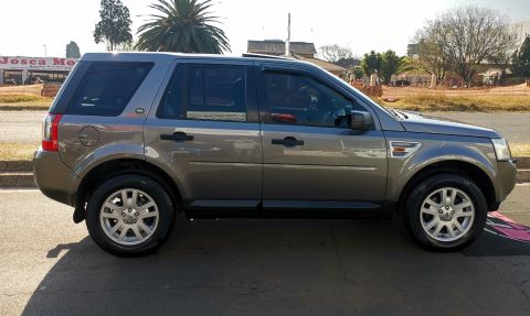 Land Rover - Freelander 2 SE TD4