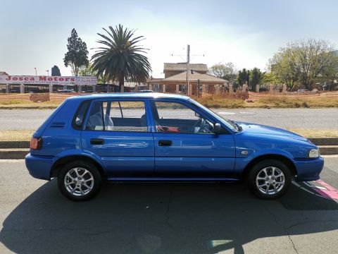 Toyota - Tazz 130