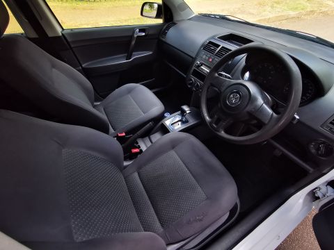 Volkswagen - Polo 1.4i Automatic