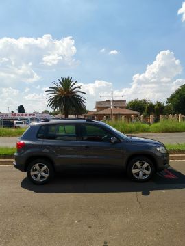 Volkswagen - Tiguan 1.4TSi