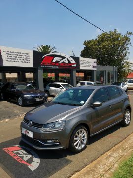 Volkswagen - Polo 1.2TSI Highline DSG