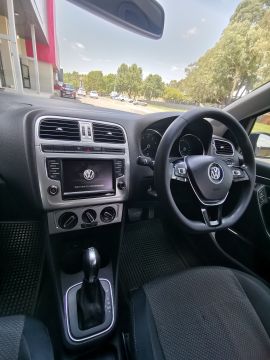 Volkswagen - Polo 1.2TSI Highline DSG
