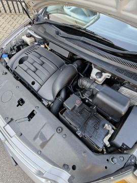 Kia - Sedona 2.9CRDi