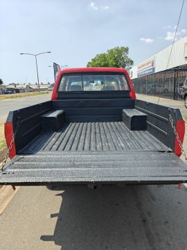 Toyota - Hilux 2.2 Double Cab 4x4