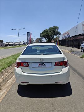 Honda - Accord 2.2i-DTEC